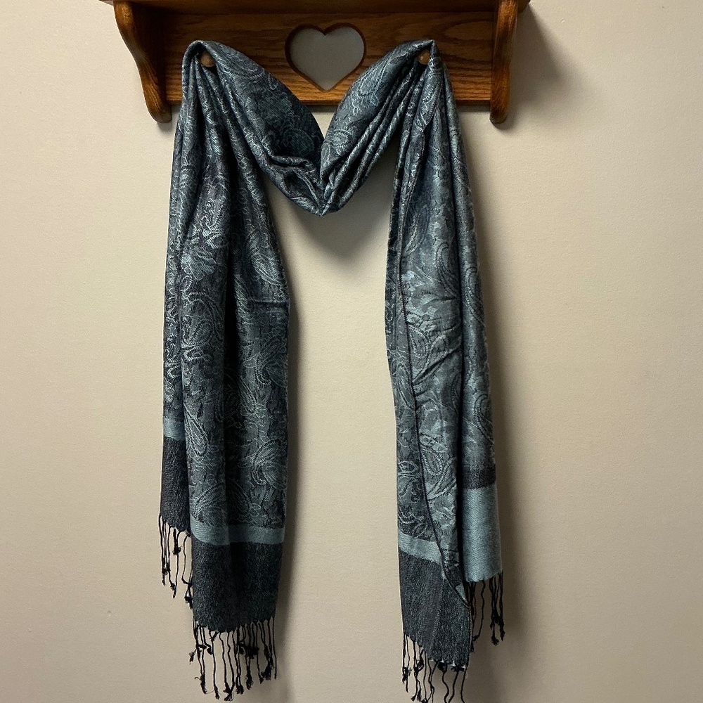 100% Pashmina Scarf Wrap Two-Toned Blue Paisley With Tassels - Picture 2 of 5
